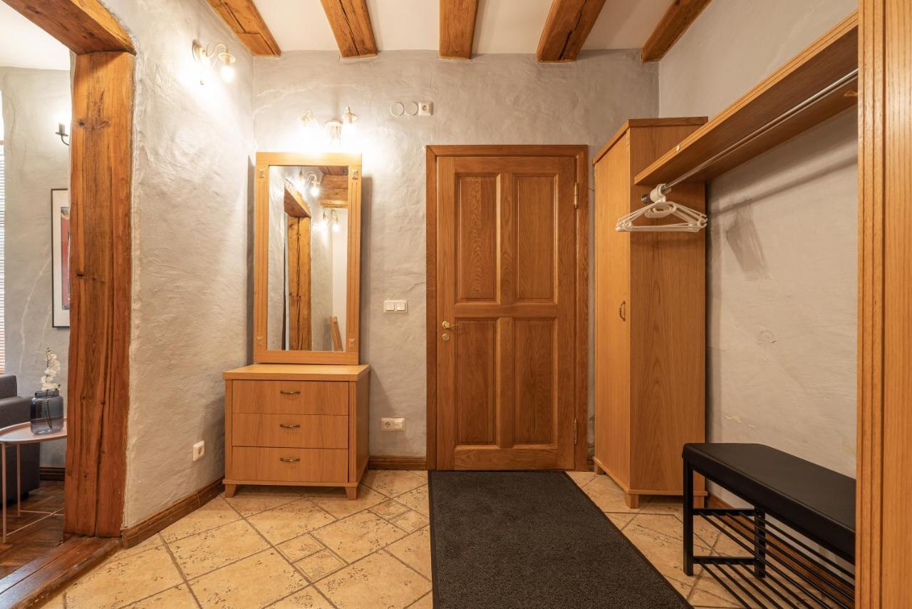 Old Town - Kohtu Apartment Tallinn Extérieur photo